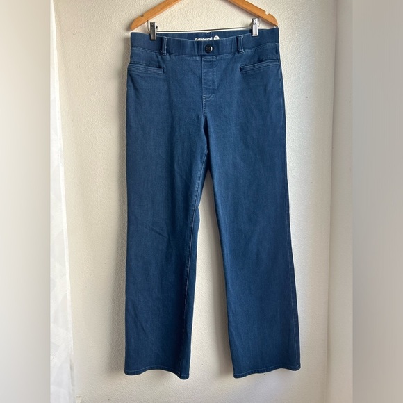 Betabrand | Pull-on Dark Blue Straight-Leg Pants - Picture 3 of 11